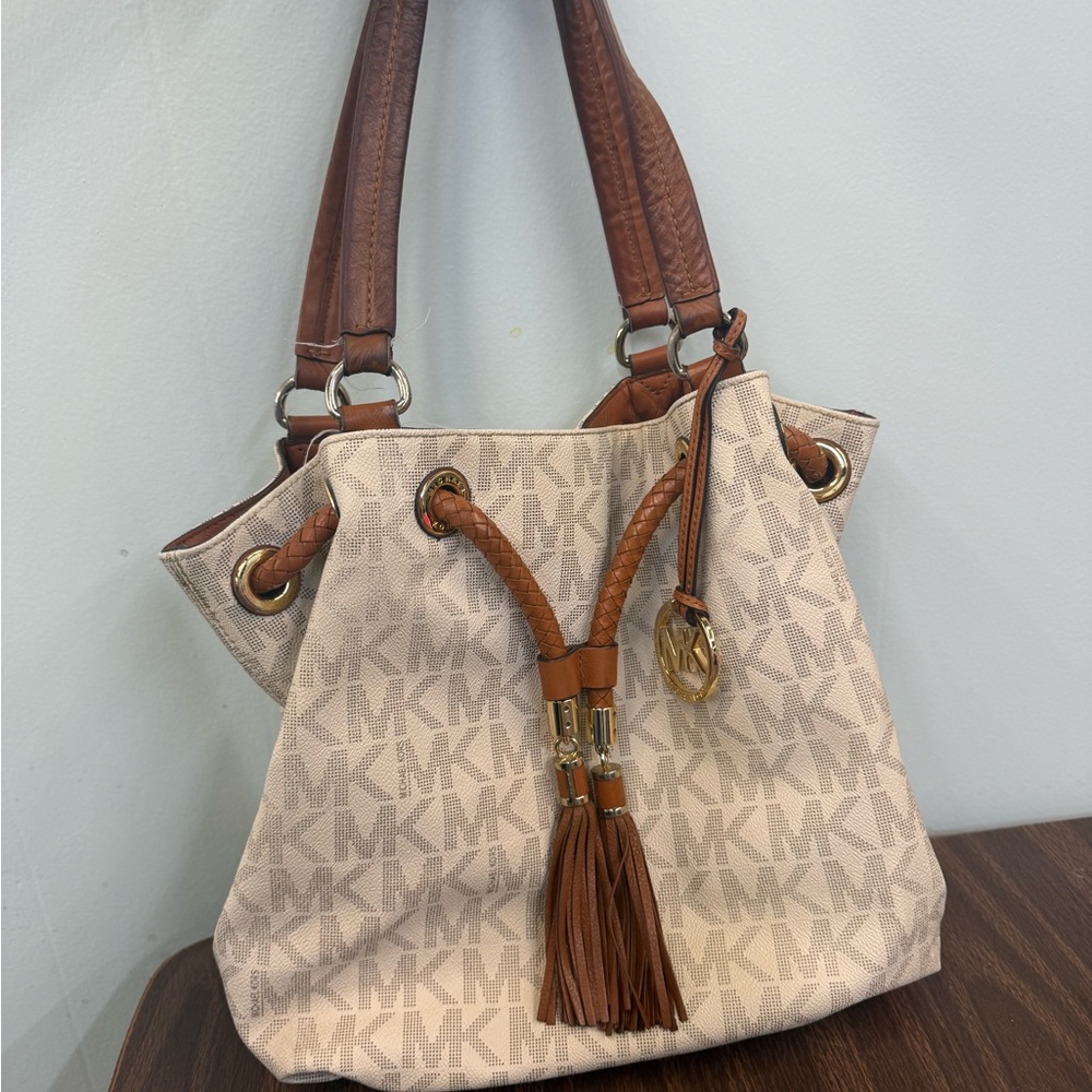 Michael Kors Jet Set Large Gathered Signature Tote Beige/CamelTan